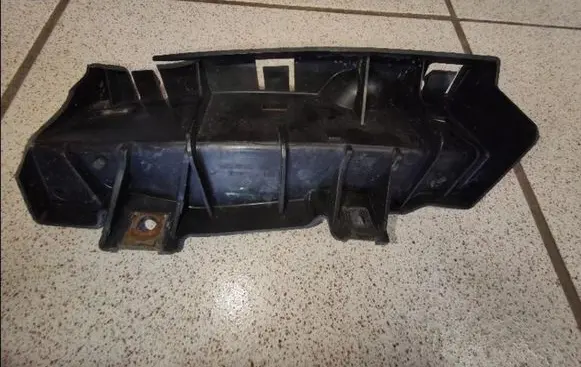 Headlight/headlamp mounting bracket