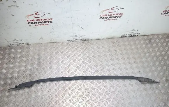 Suzuki SX4 Roof transverse bars on the 