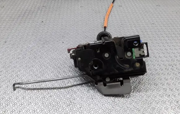 Audi A8 S8 D3 4E Front door lock 4E1837015