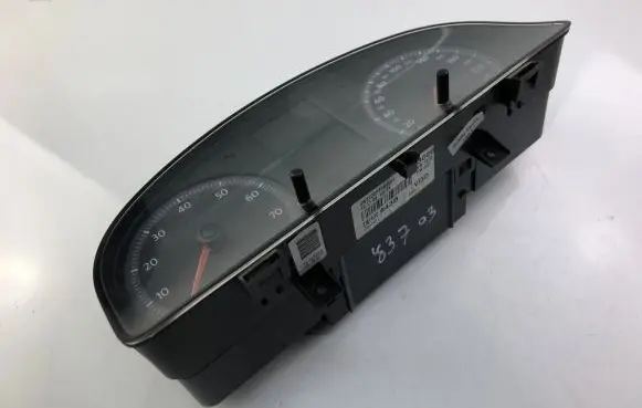 Volkswagen Caddy Speedometer (instrument cluster) 2K0920843B