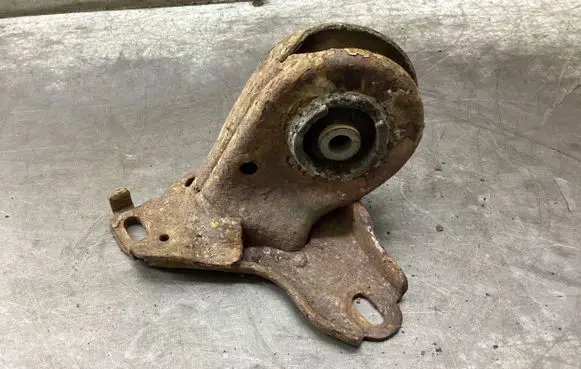 Mini One - Cooper R50 - 53 Rear axle beam mounts housing 761844 25135514