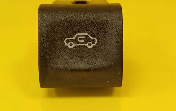 Opel Omega B1 Air circulation switch 90457320