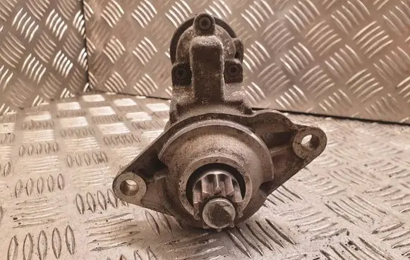 Volkswagen Caddy Starter motor