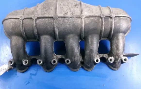 Volkswagen Crafter Intake manifold 076129713A