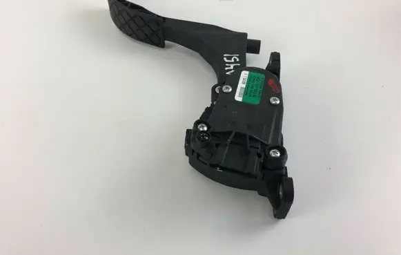 Seat Ibiza IV (6J,6P) Accelerator throttle pedal 6Q1721503M A451