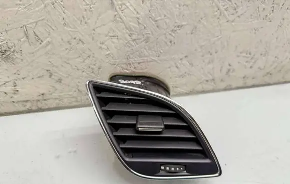 Dashboard side air vent grill/cover trim