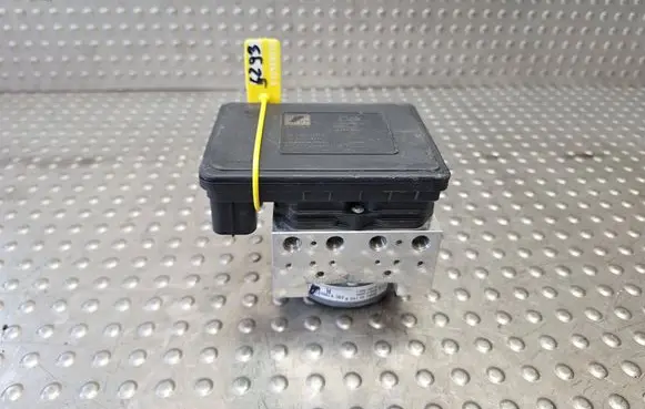 Mazda 3 III ABS Pump BHR1437A0B 06.2109-7131.3