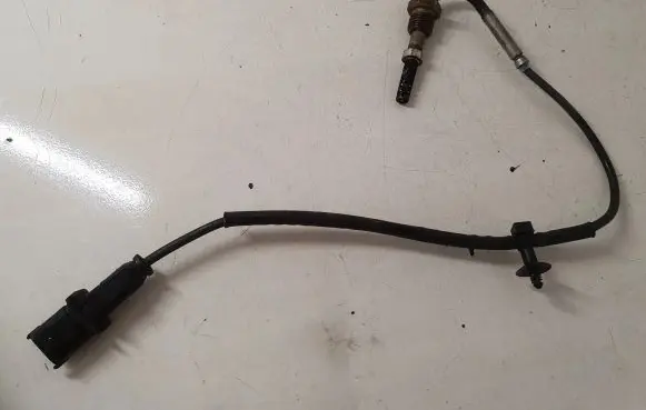 Opel Astra J Exhaust gas temperature sensor 55574183