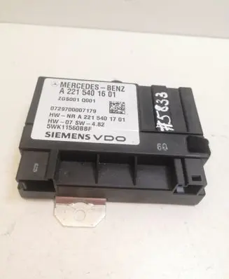 Mercedes-Benz C W204 Fuel injection pump control unit/module A2215401601