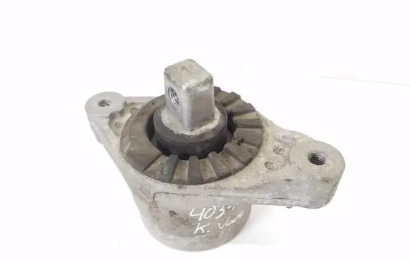 Maserati Ghibli Engine mount bracket 06700048700