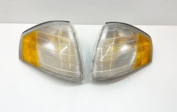 Mercedes-Benz SL R129 Front indicator light 1315106912 1315106913