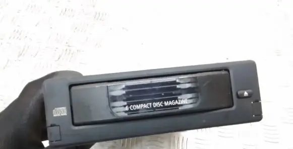 BMW 5 E60 E61 CD/DVD changer 9131850