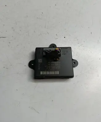 Volvo V40 Door control unit/module 31343873 AV6N14C236 AV6N14C068
