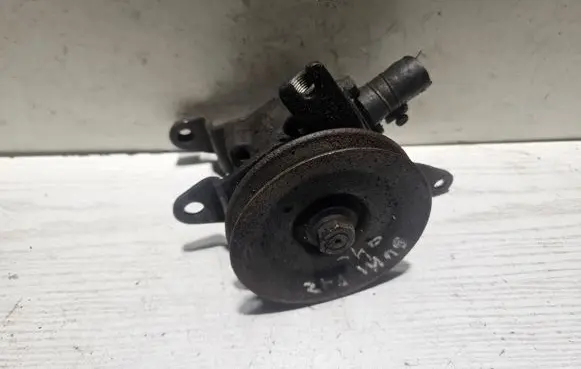Nissan Sunny Power steering pump 4911074100