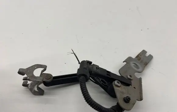 Mercedes-Benz C W205 Front height sensor lever A2069053503 2069053503 A000905373