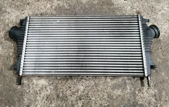 Opel Insignia A Intercooler radiator 13241751