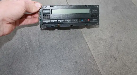 Volkswagen PASSAT B5.5 Climate control unit 3B1907044K 412205017001 VDO