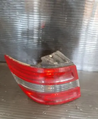 Mercedes-Benz B W245 Rear/tail lights A1698202564