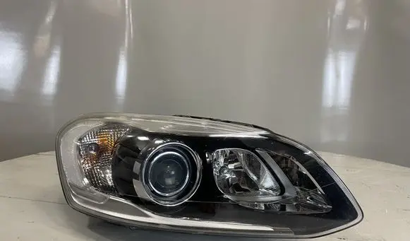 Volvo XC60 Headlight/headlamp 31420250