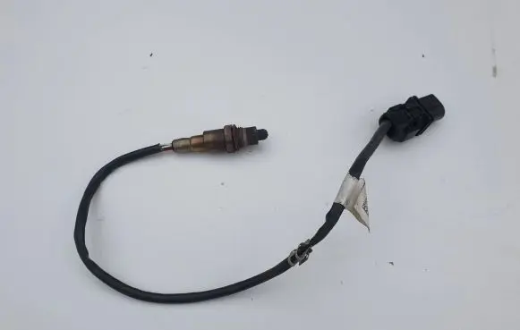 BMW M5 F90 Lambda probe sensor 8043677 0258237005