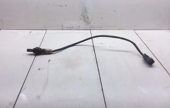 KIA Carens II Lambda probe sensor 3921025110