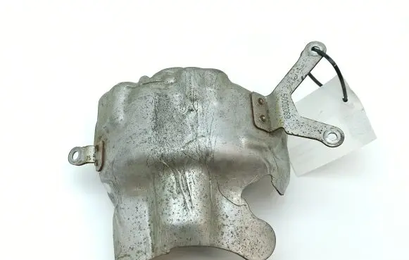 Exhaust heat shield