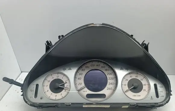 Mercedes-Benz E W211 Speedometer (instrument cluster) A2115404711