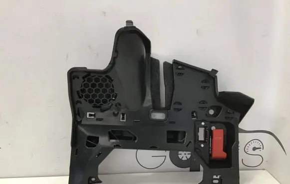Dashboard lower bottom trim panel