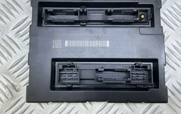Audi A5 8T 8F Comfort/convenience module 8K0907064CP