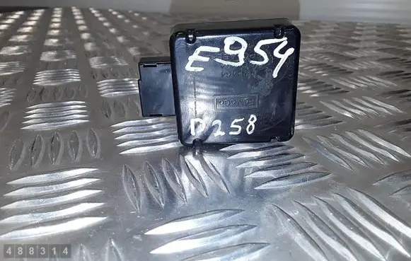 Ford Focus Engine control unit/module BM5T19H463CC