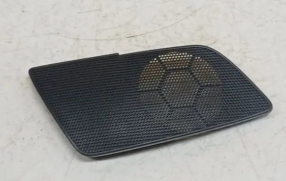 Skoda Octavia Mk2 (1Z) Side speaker trim/cover 1Z0868160