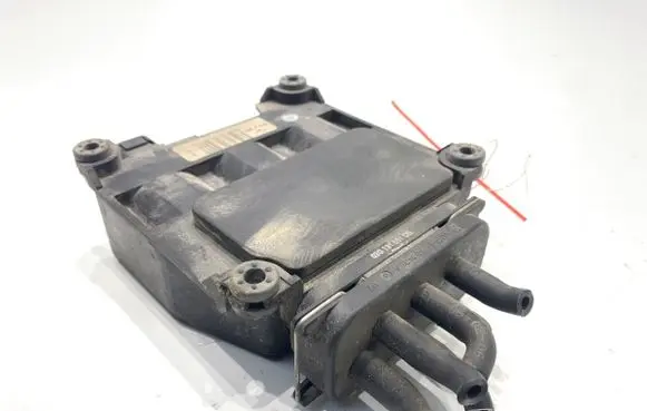 Volkswagen PASSAT B6 Heat shield in engine bay 3C0906625