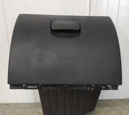 Renault Master III Glove box 685000045R