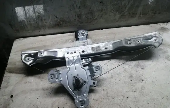 Opel Meriva B Rear window lifting mechanism without motor 367992034