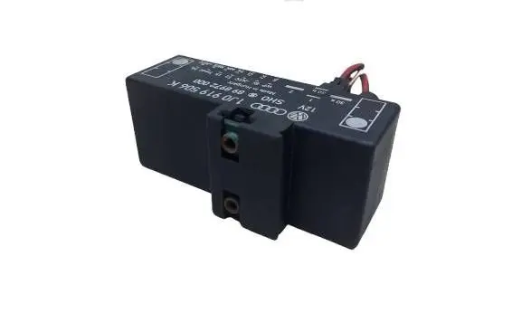 Volkswagen Golf IV Coolant fan relay 1J0919506K-KASACJ 1J0919506K