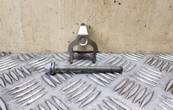 BMW 3 F30 F35 F31 Fuel Injector clamp holder