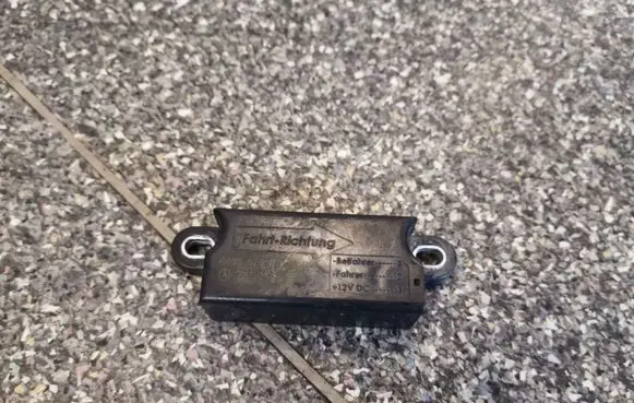 Mercedes-Benz E W211 Airbag deployment crash/impact sensor A0038200726