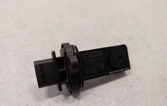 BMW X5 E70 Mass air flow meter 7566990 13627566990 13627537488