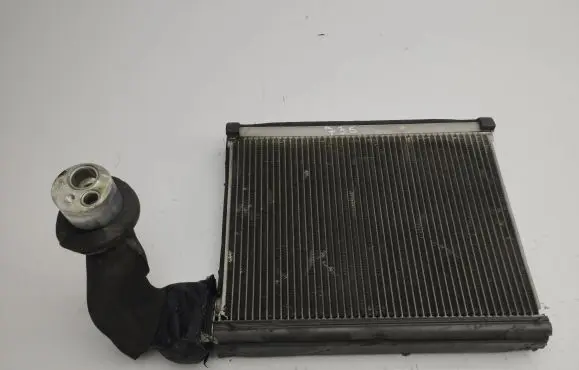 Air conditioning (A/C) radiator (interior)