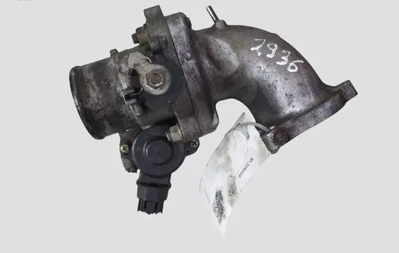 Toyota Avensis T250 Throttle valve 8967221020 270204F10