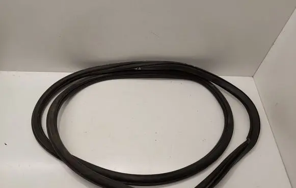 Volkswagen Jetta VI Rubber seal front door (on door) 5C6867911