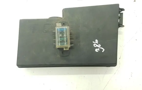 Mazda CX-7 Fuse box cover EH6466761A