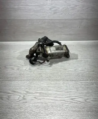 BMW X5 E70 EGR valve cooler 7805446 170610 P9466011