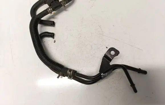 Chrysler Sebring (JS) Fuel line pipe 256827