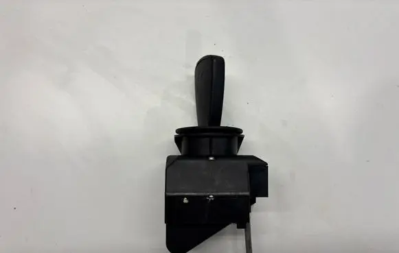 Mercedes-Benz E W210 Ignition lock 2105450008