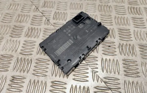Peugeot 308 Wireless charging module 9833986580