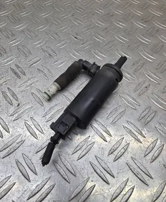 Volkswagen Golf V Headlight washer pump 3B7955681