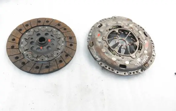 Audi A3 S3 8P Clutch set kit 323064110