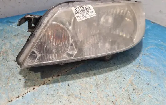 Mazda 323 Headlight/headlamp