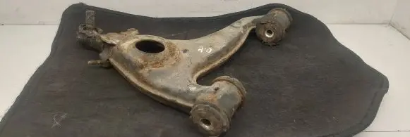 Mercedes-Benz E W124 Front lower control arm/wishbone